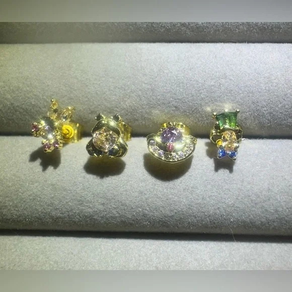 18K Gold Plated Disney Alice In Wonderland Theme Asymmetrical Stud Earrings - Picture 2 of 9